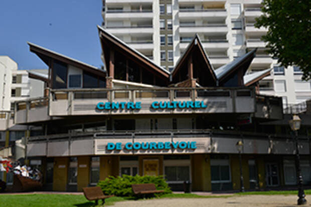 Photo de la façade du Centre culturel du Cœur de ville