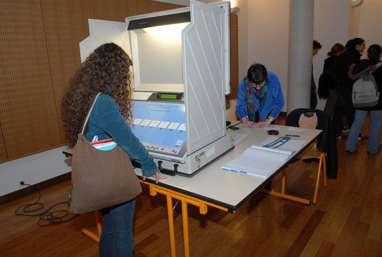 Vote conseil municipal des jeunes Courbevoie