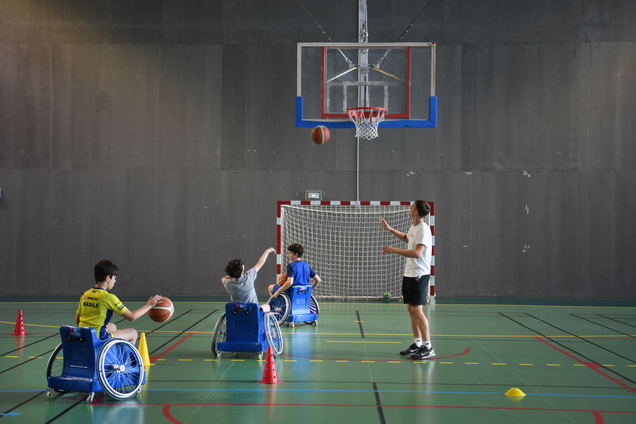 Chasse aux œufs à Courbevoie - handibasket